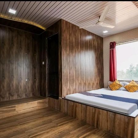 New Natraj Hotel Chikhaldara ภายนอก รูปภาพ